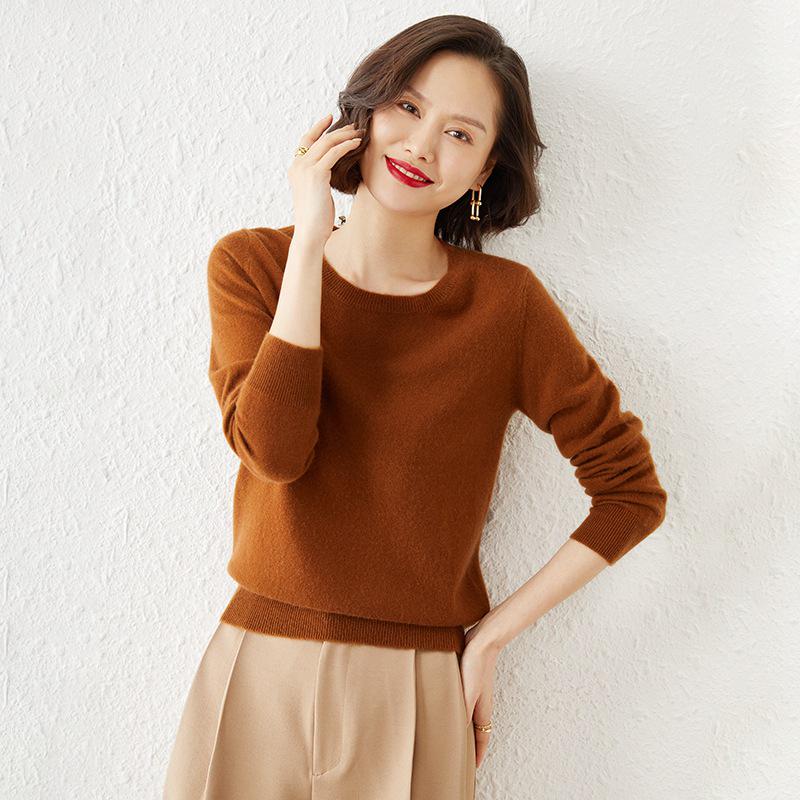 Women's Versatile Long Sleeve Knitted Sweater - Round Neck for Spring, Autumn & Winter