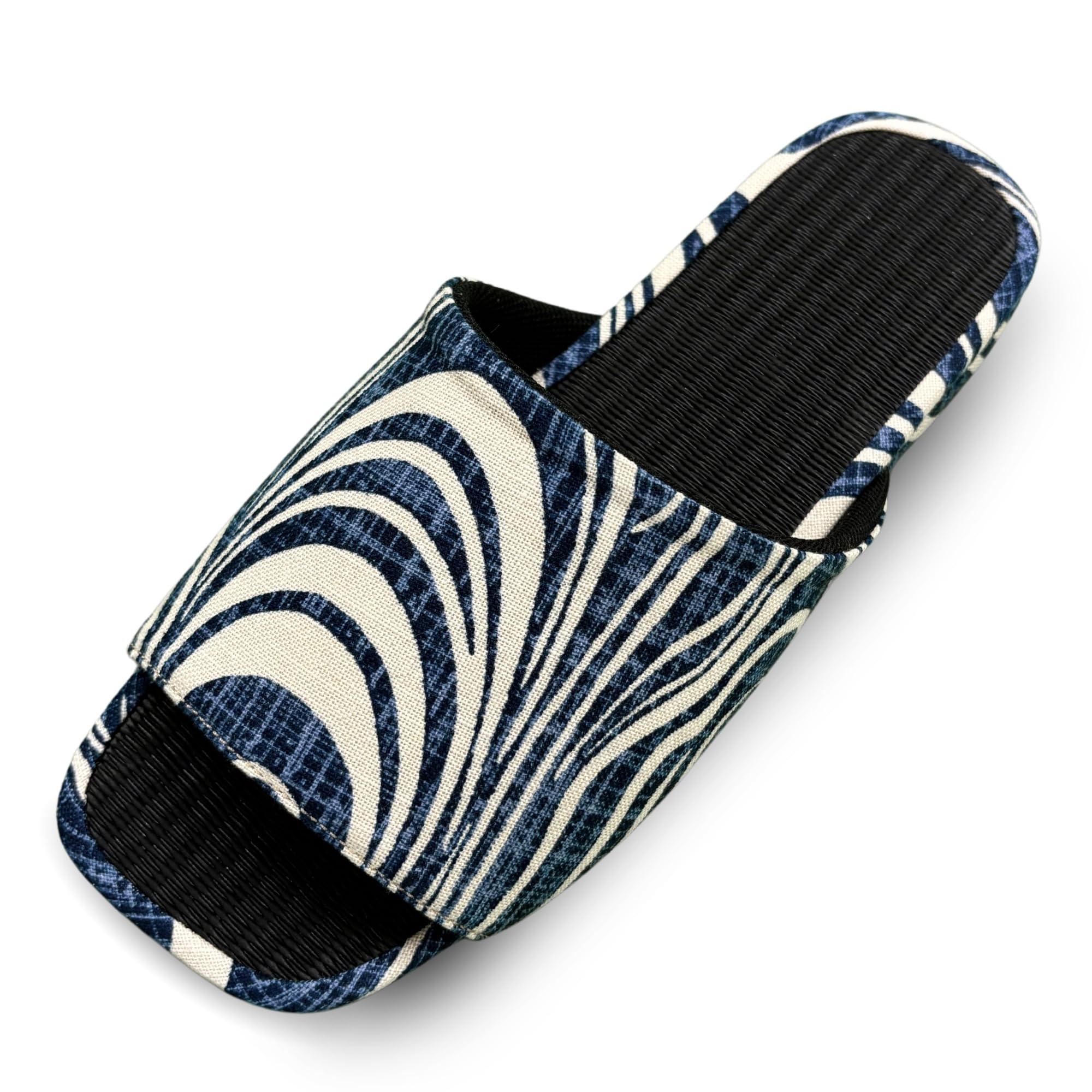 

Edoten Room Made in Japan with Misugi Black Charcoal Tatami Open EVA Flowing Water Size LL Men s Slippers, Mats, Front, Sole, Hand-Printed Blue,
