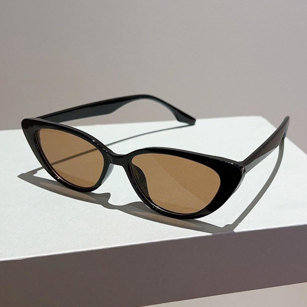 Korean Fashion Cat Eye Sunglasses Women Men Retro Style  Eyewear