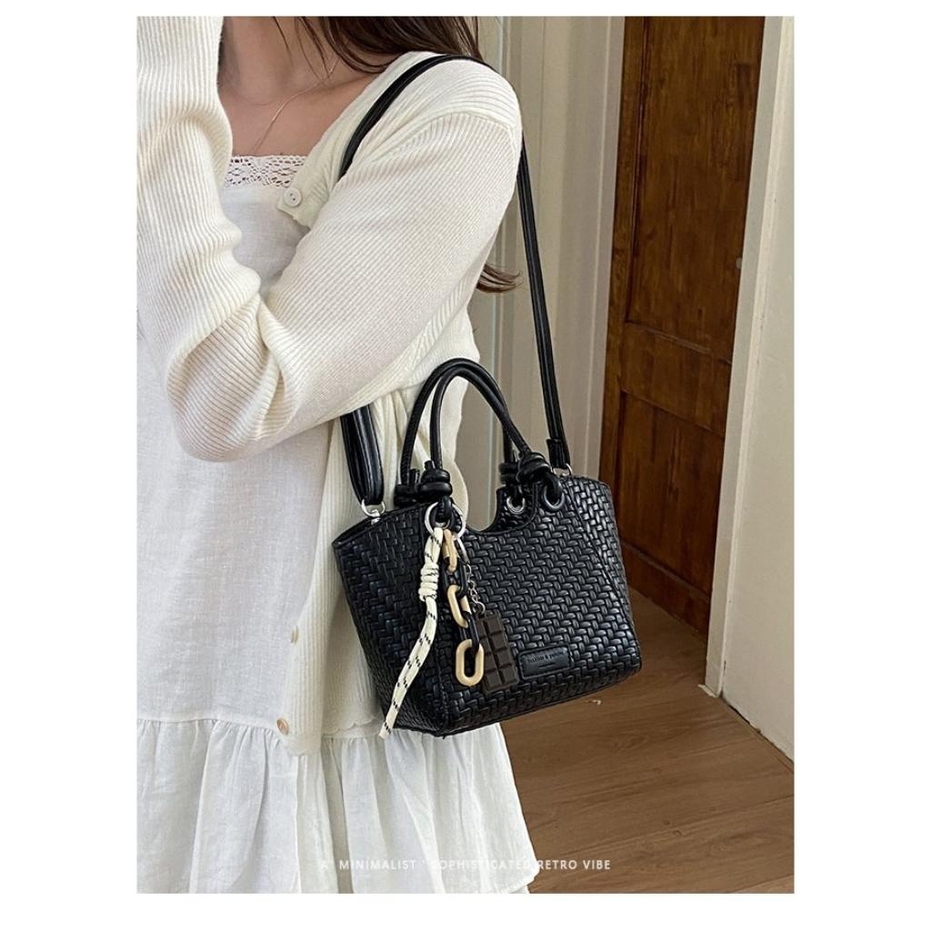 Xeie Thuk Handbag Women PU Leather Woven Texture Crossbody Daily Commute