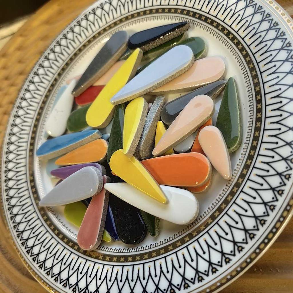 100g Oval Ceramic Mosaic Tiles Piece DIY Mosaic Making Stones for Craft Hobby Arts Home Wall Decoration Arte Leaf Petal Shape