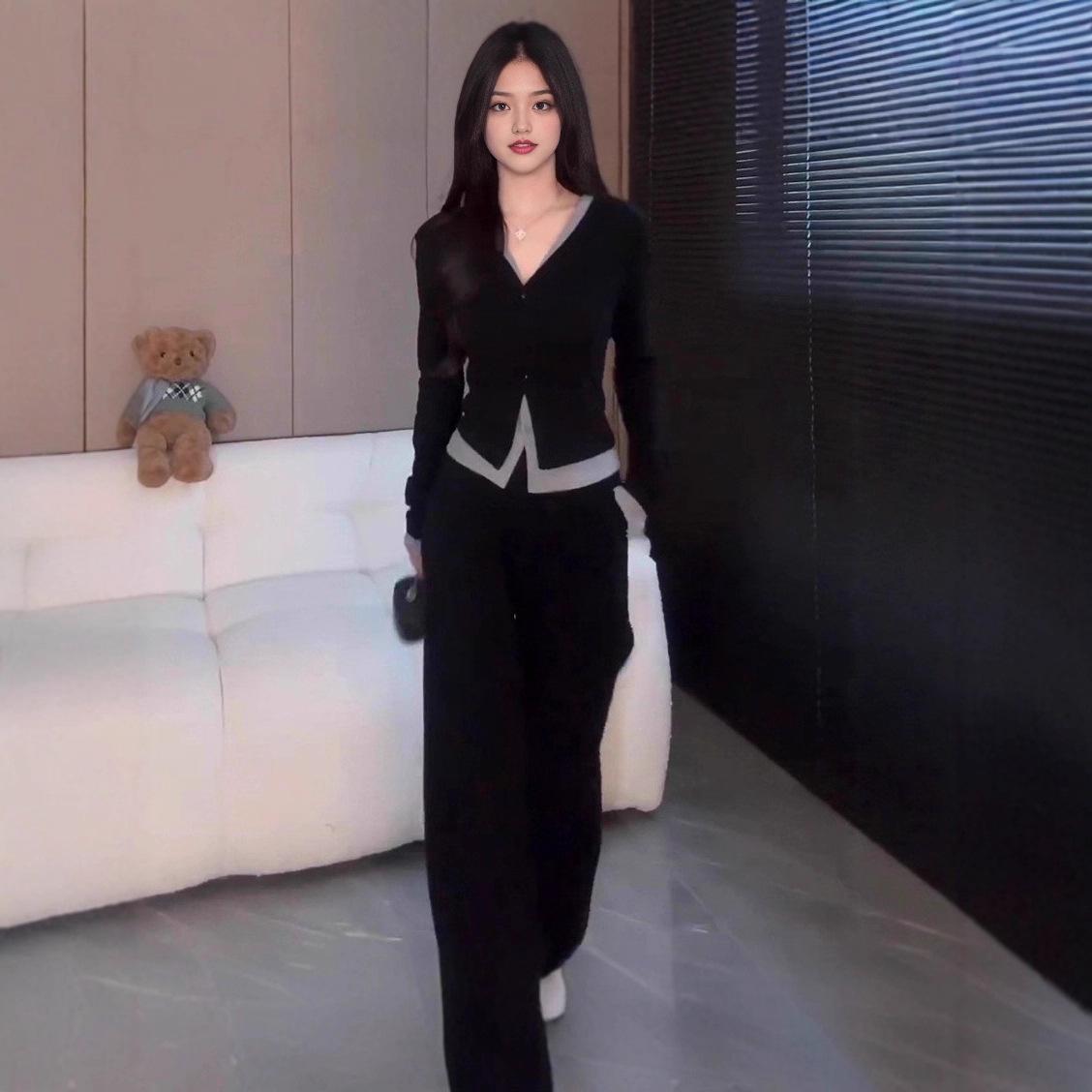 2026 Spring Collection: Elegant Lady Two-Piece Set - Stylish Faux Layered Top & Wide-Leg Pants XL