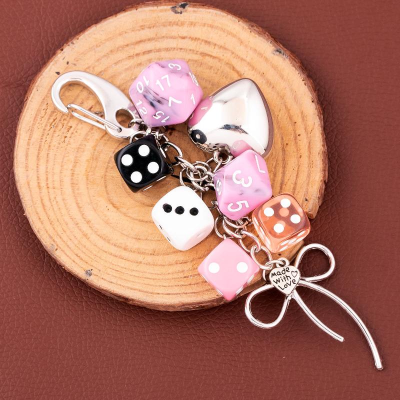Hiphop Dice Billiards Keychain Y2K Black Dice No. 8 Starburst Pendant Bag Charms Hangings Punk Cool Ornament Accessories