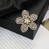Retro Flower Pearl & Diamond Alloy Brooch Pin