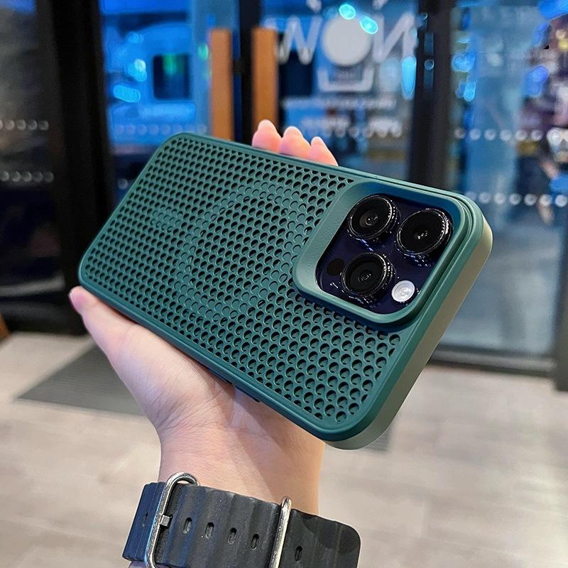 Ultra Thin Heat Dissipation Mesh Magnetic Case for iPhone 17 16 15 13 12 14 11 Pro Max for Magsafe Matte Shockproof Hard Cover