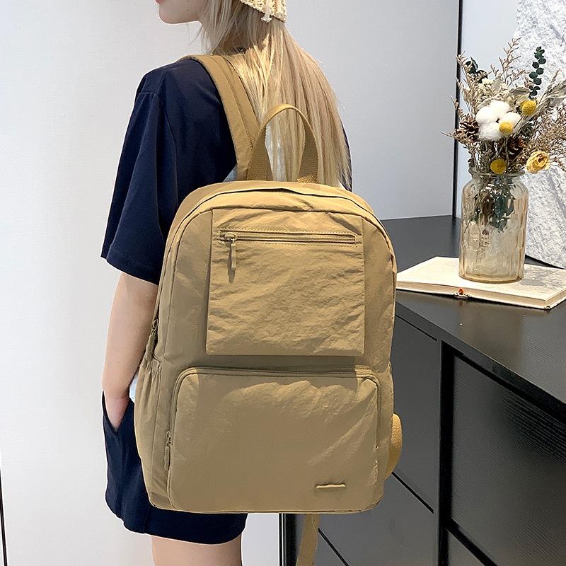 Fashion and leisure winter new women's bag style student schoolbag literary nylon backpack