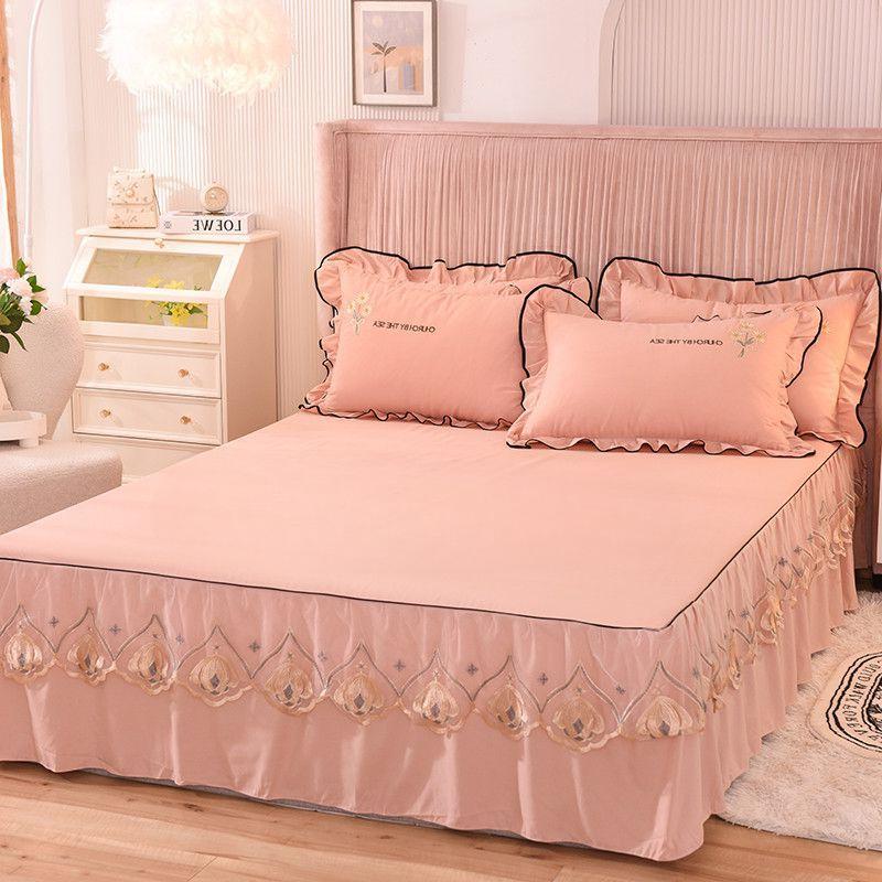 Saisonale universelle, hautfreundliche Tagesdecke, dicke Bettlaken mit Baumwollpolsterung, moderner, minimalistischer Anti-Rutsch-Schutzbezug