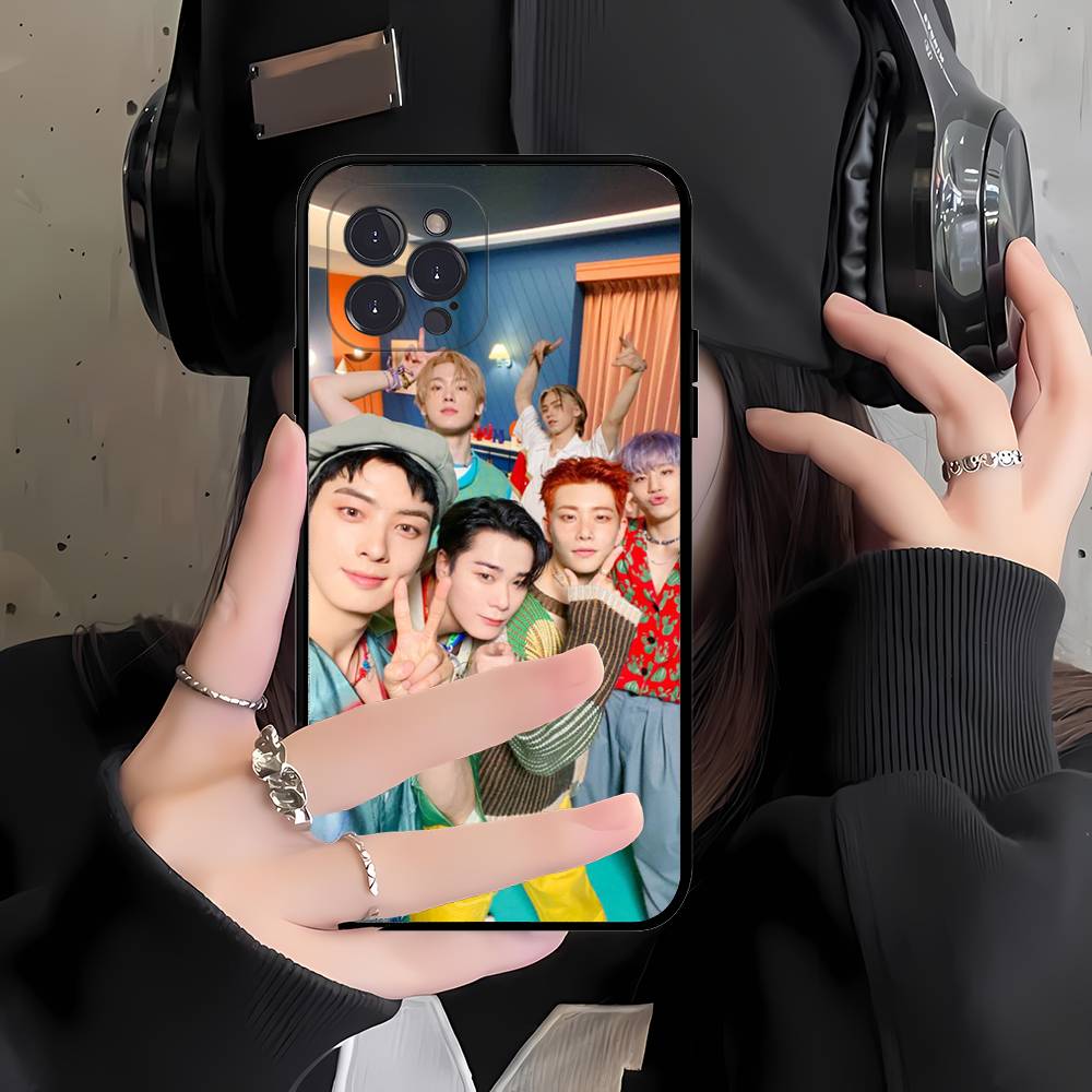 Kpop Astro Cha Eun Woo Phone Case For iPhone 17 16 15 14 13 12 Mini 11 Pro Max Soft Silicone Cover iPhone 12