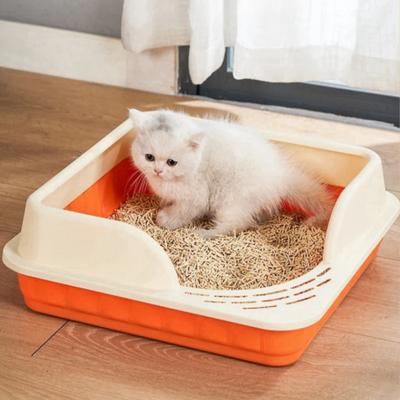 Kedi – Kediler için açık ve kapalı tuvaletler