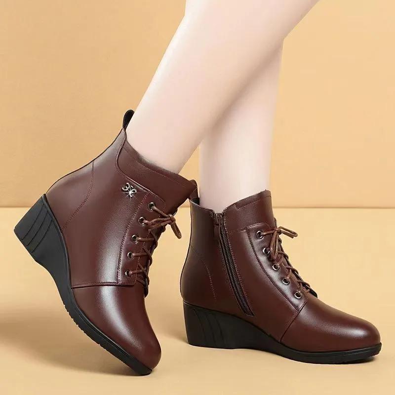 Mother Shoes Winter Women's Wedge-heeled Short Boots Plus Velvet Martin Boots Middle-aged and Elderly Boots Comfortable Cotton Shoes