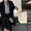 Borsa a Secchiello TR di Nicchia Haute Couture da Donna in Pelle di Vacchetta di Primo Strato Minimalista di Alto Senso Portatile Grande Capacità Borsa a Spalla Tote per il Pendolarismo