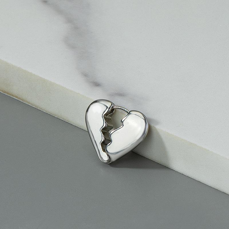 

Европейско-американские модные серьги-сердечки: Унисекс Уличный Стиль Серьги-гвоздики и Каффы