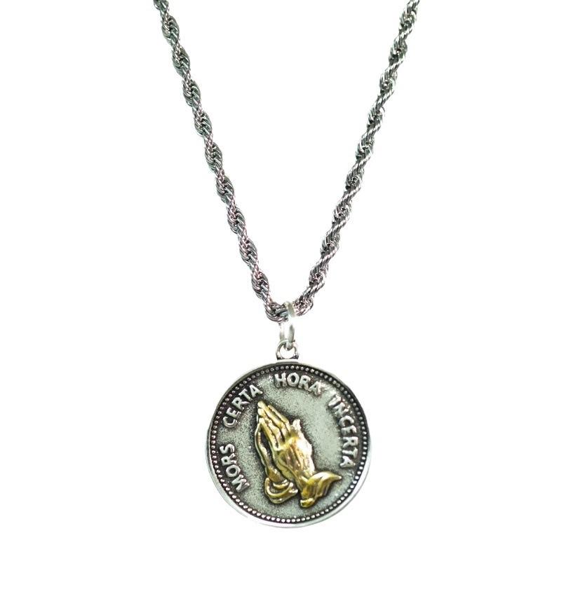 Praying Hands Men's Trendy Versatile Clavicle Chain Accessories Retro Simple Jewelry Necklace Pendant