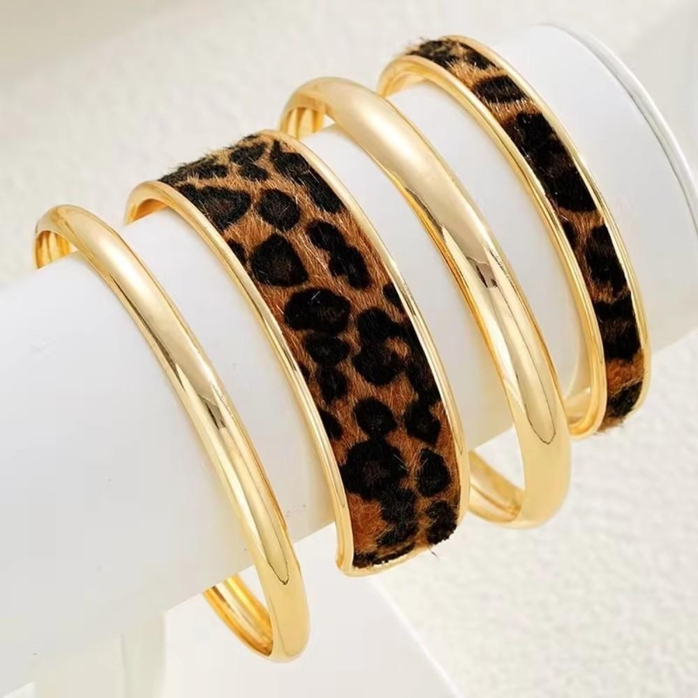 4Pcs Elegant Leopard Print Bangle Set Bohemian Style Open Bangle Stacking Bracelets Jewelry Gift