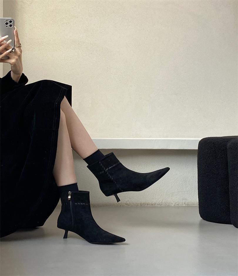 European Station Women's Shoes 25 Autumn and Winter Fashion Soft Korean Flannel Pointed Temperament Side Zipper Stiletto Short Boots