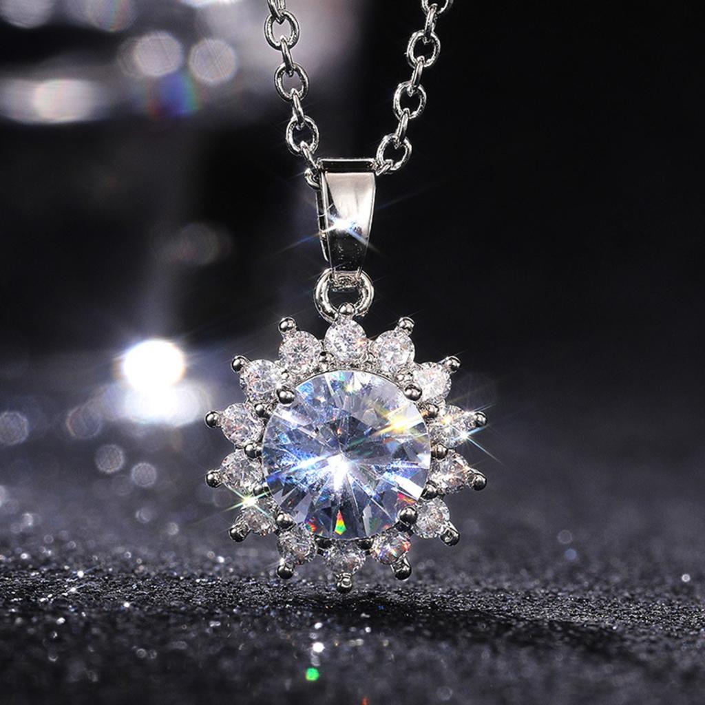 Big Center Round Stone Sunflower Halo Pendant Women Classic Cable Chain Clavicle Necklace
