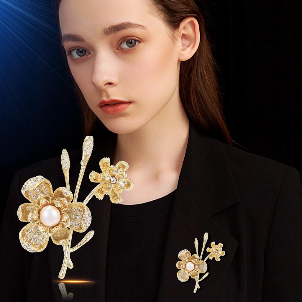 Damen Leichter Luxus Design Dreidimensionale Einfache Pflaumenblüten Brosche Imitierte Perle Mode Vielseitig Nischendesign Brosche