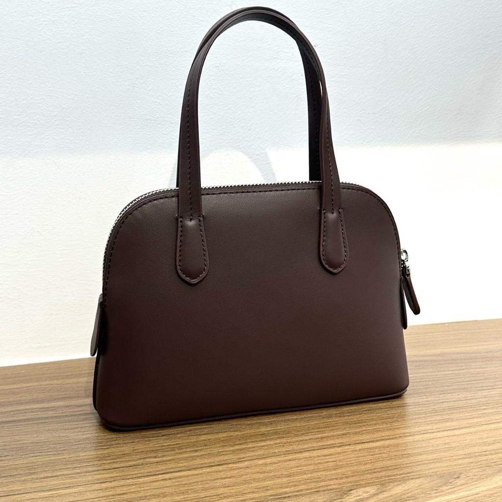 Niche first-layer cowhide minimalist 2026 new spring and summer shell bag single shoulder crossbody portable commuter bowling bag