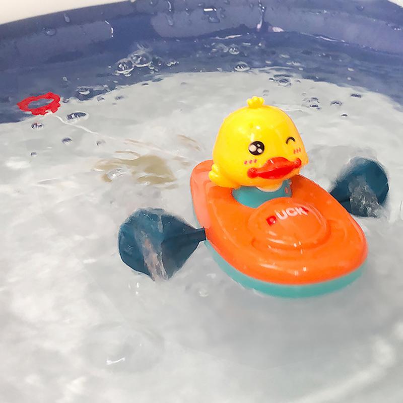 

Классическая водная игрушка, 1 шт., милый мультяшный реквизит для ванны с уткой, весельная лодка для купания, цепочка для плавания с уткой, Заводная игрушка для детей as the picture