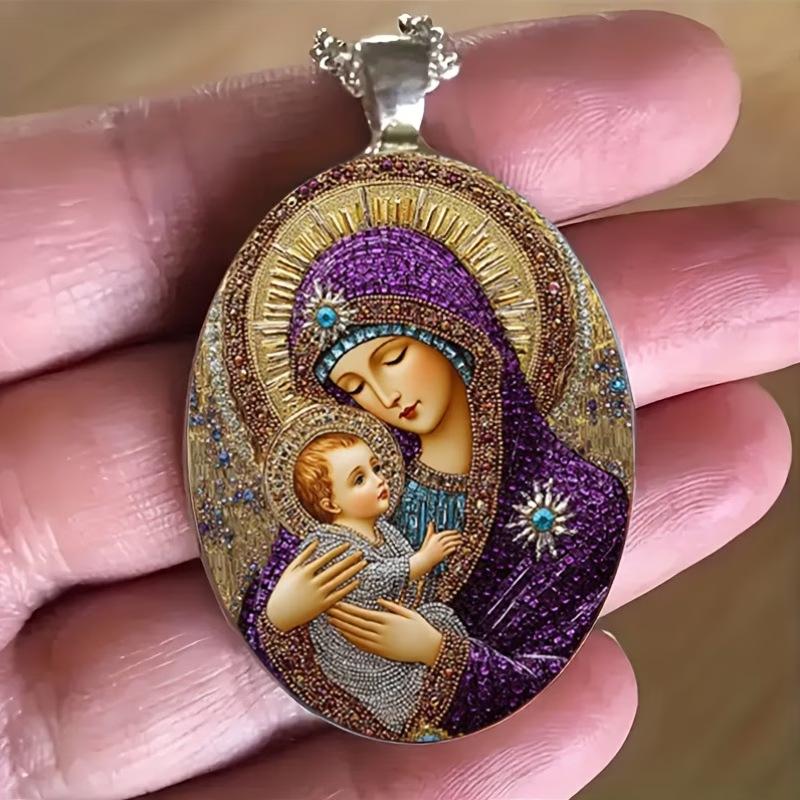 New Exquisite Pattern Base Glass Map Pendant Necklace Jewelry