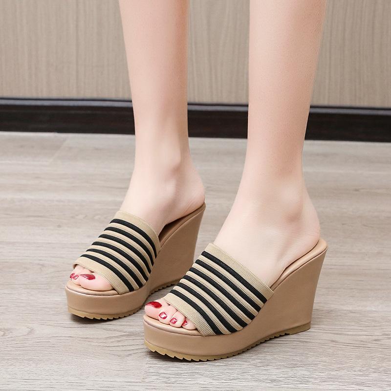 Women's Summer Clip On Outdoor High Slope Heel Slippers Casual Striped Pattern Thick Sponge Sole Vacation Sandals 35-40