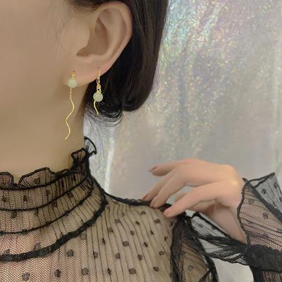 Orecchini Lunghi Semplici in Giada Hetian Orecchini Ondulati da Donna, Temperamento in Stile Repubblica Popolare Cinese Orecchini in Giada con Perline Rotonde