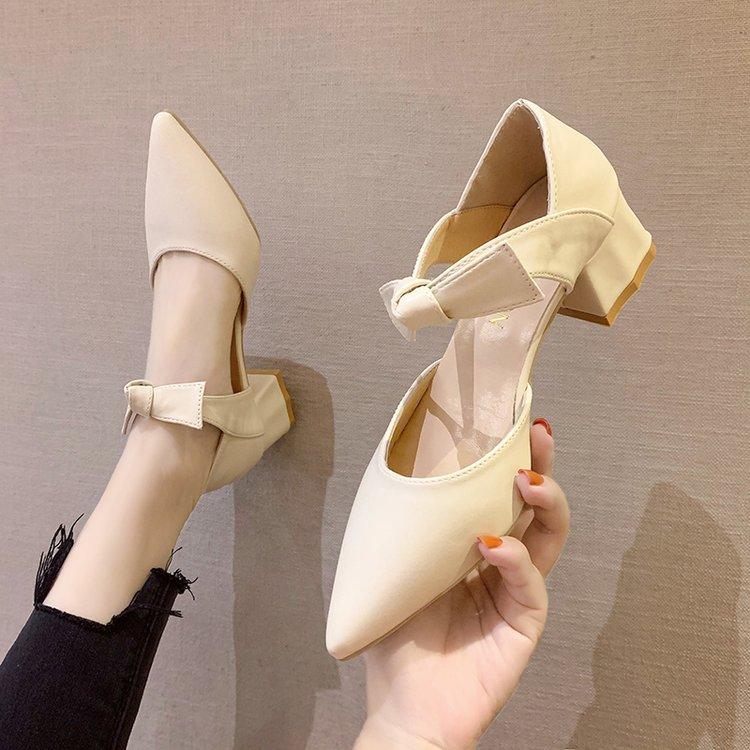 Spring and summer new women's shoes Korean version thick heel pointed hollow bow single shoes fashion high heels