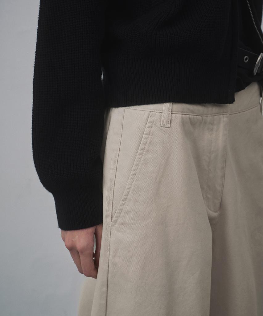 MUSINSA STANDARD WOMAN Curved Chino Pants [Cream]