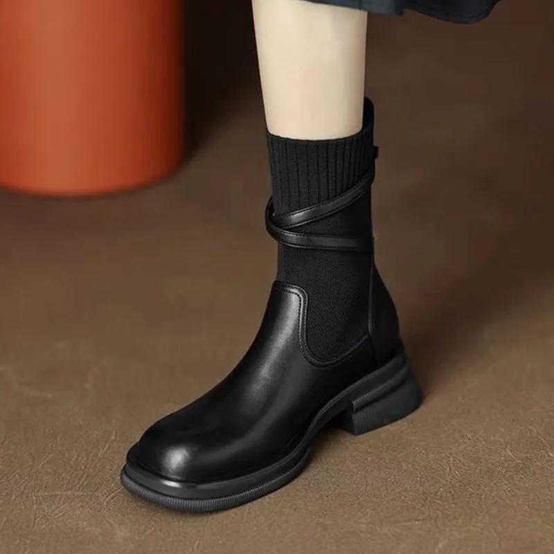 

Модне жіноче взуття на розпродажі 2024 Чоботи-панчохи Жіночі зимові чоботи з круглим носком Однотонні з коротким халявою Масивні підбори Модні чоботи Zapatos De Mujer 35 чорний
