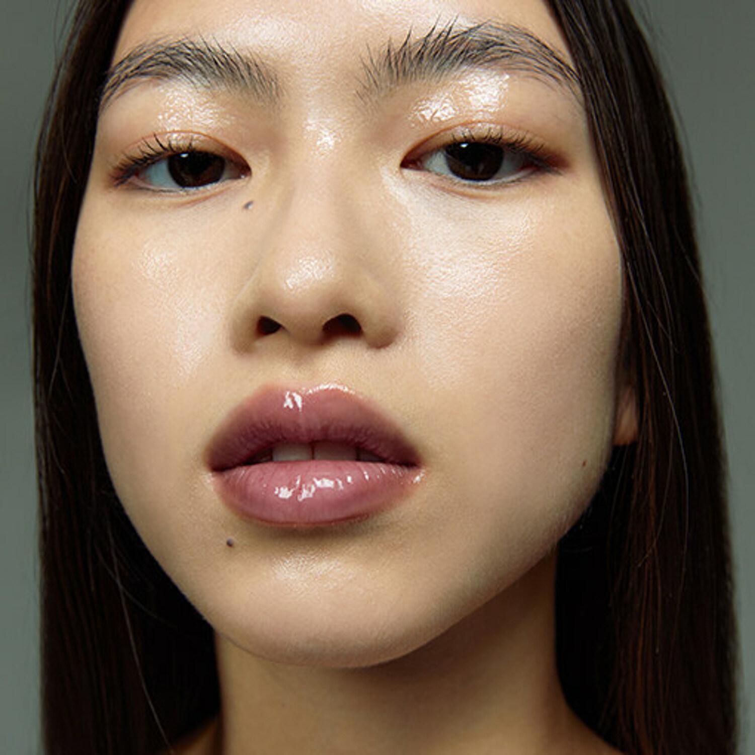 

НАЗВАНИЕ. Тинт для губ Dewy Glass, 7 цветов HOUND