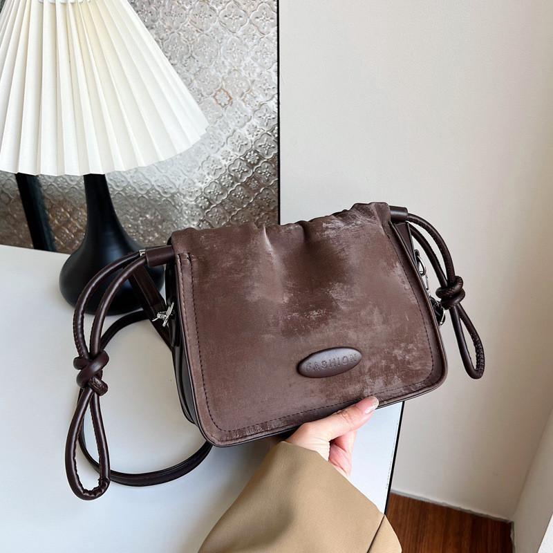 Trendy 2024 Pu Bucket Bag With Stitching And Splicing Details Chic Commuter Shoulder Bag коричневый