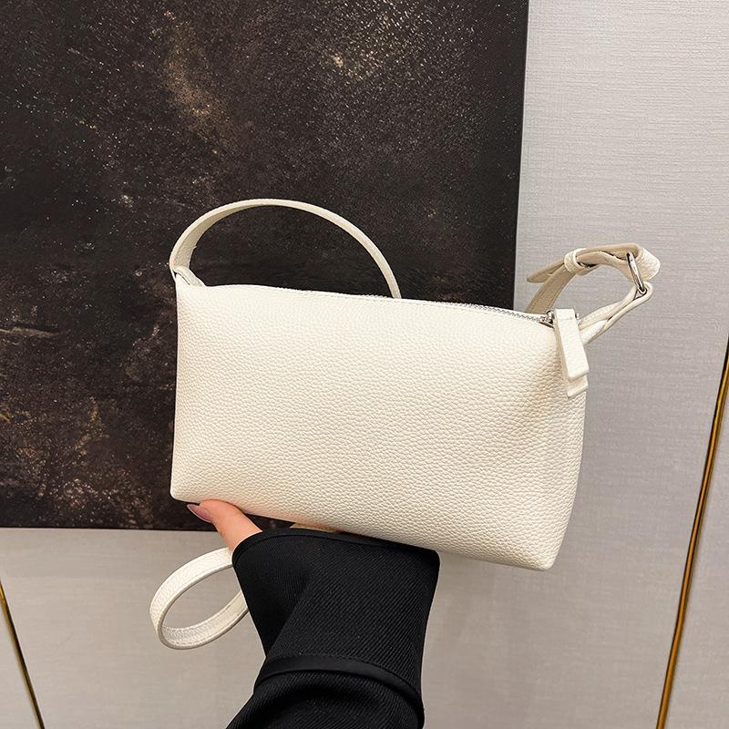 

This year s popular small bags for women s summer versatile new simple shoulder messenger bag pillow bag
