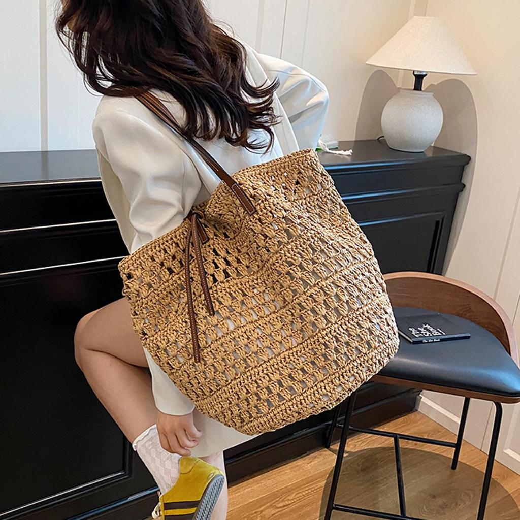 Large Capacity Straw Woven Shoulder Tote - Ideal for Seaside Vacations and Commutes