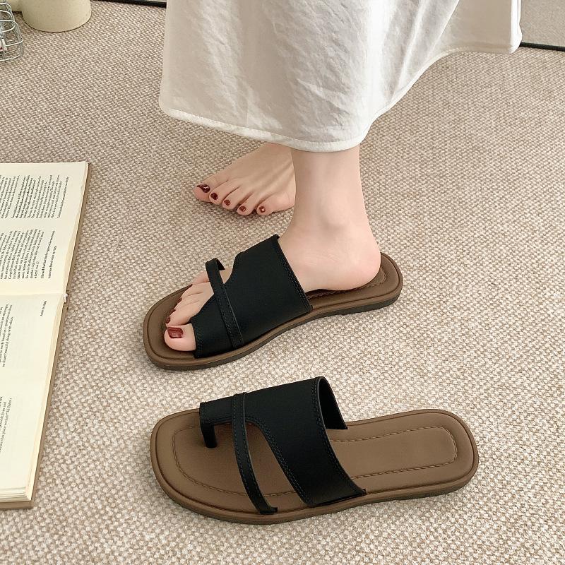 Set of Toe Slippers Women's Summer Wear New Retro Simple with Skirt Rhinestone Pedal Sandals