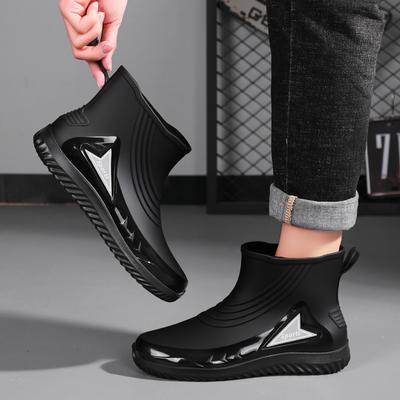 Short Rain Shoes Men's Waterproof and Non-slip Integrated Fleece Rain Boots Fashionable Cotton Chef Shoes