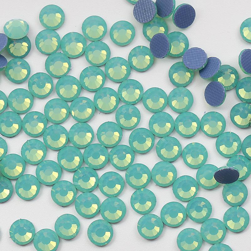 Color Summary Clothes Imitation Austrian Hot Diamond Clothes Diamond Dance Clothing Diamond Xiuhe Clothing Diamond Flat Bottom Diamond Accessories