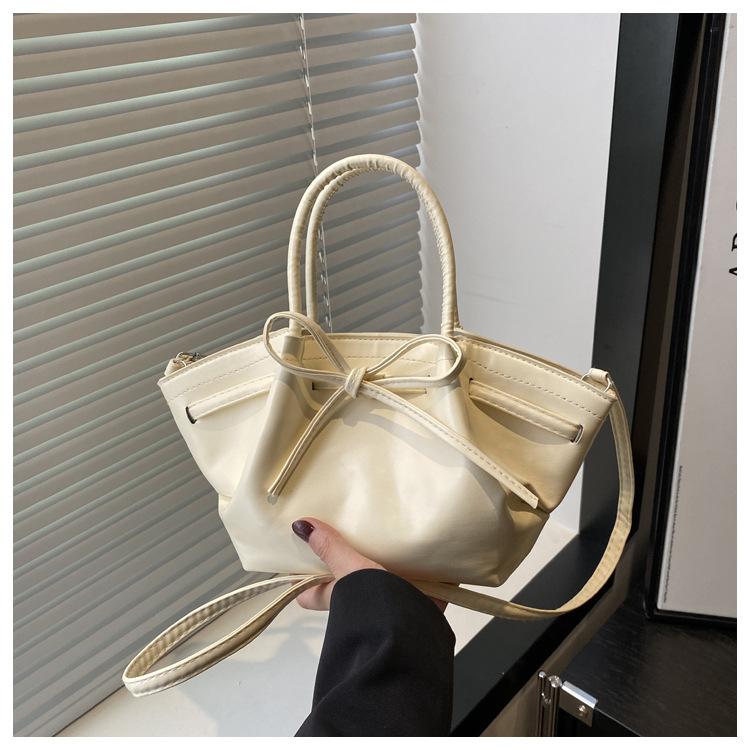 Korean Niche Portable Vegetable Basket Bag Women's Spring 2025 New Trendy Fashion Bucket Bag Bow Messenger Bag