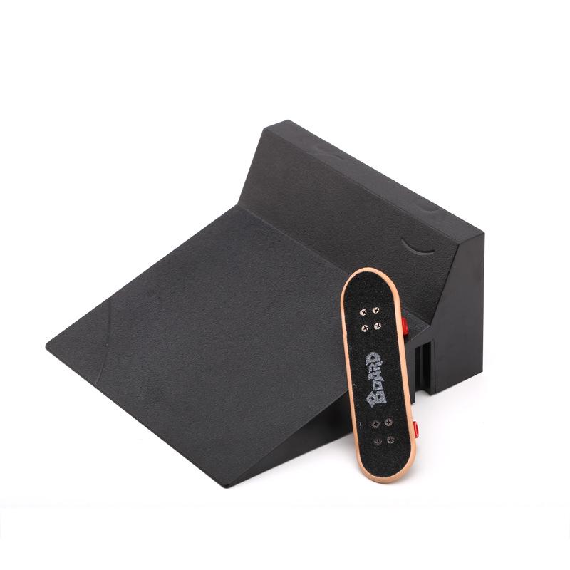 Children's Finger Skateboard Prop Set - Professional Novelty Scene Toys