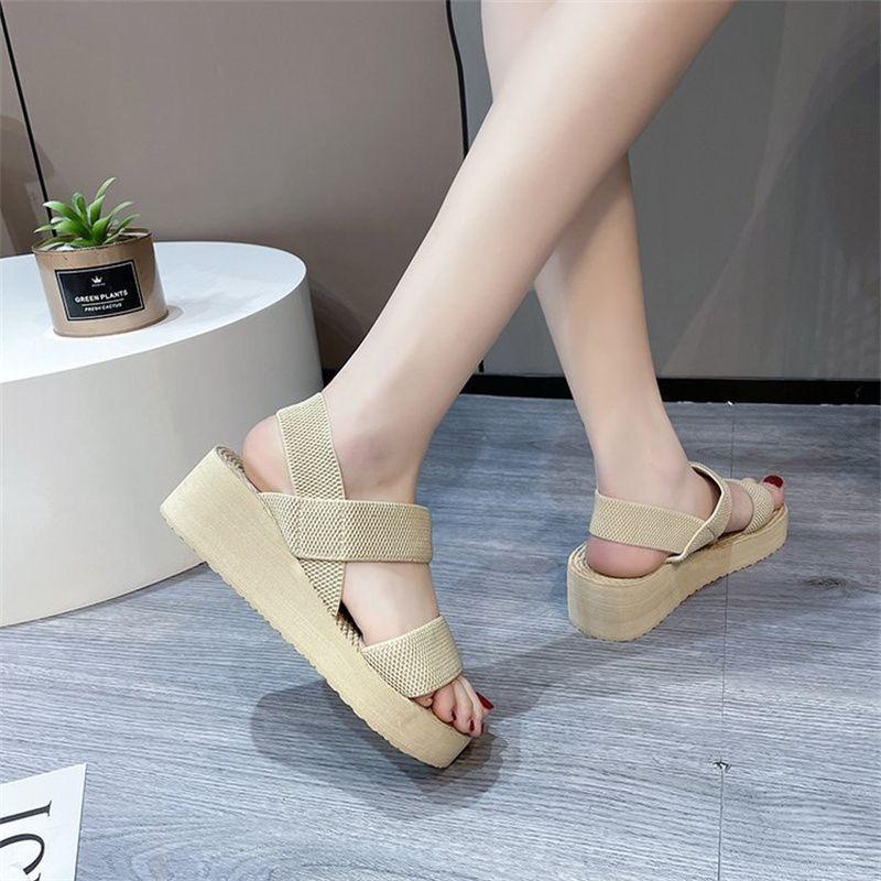With Skirt Internet Celebrity Foreign Style Muffin Bottom Platform Sandals 2025 New Two Wear Wear Wear-resistant Beach Shoes Women Summer Wear