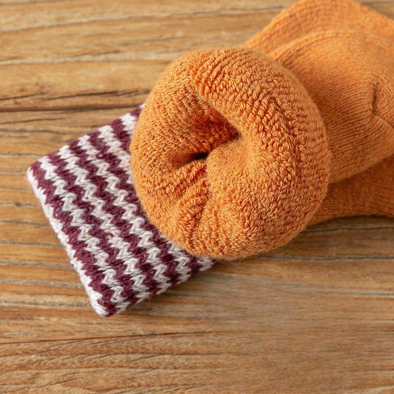 Chaussettes Super Épaisses pour Femme Hiver Mi-mollet Chaussettes en Laine, Épaissies et Molletonnées Chaudes Chaussettes Longues pour Femme, Chaussettes Noires Amples en Coton Cachemire