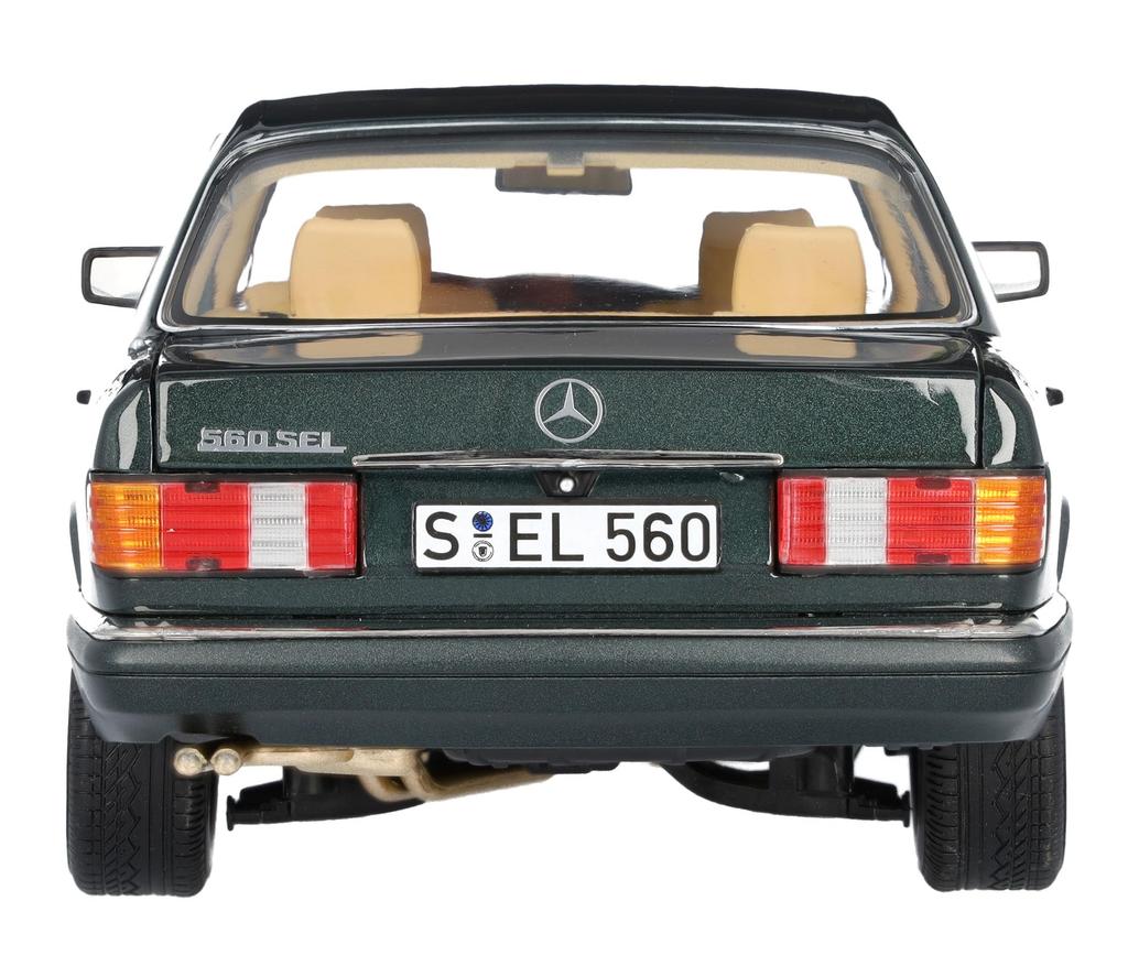 Genuine 560 SEL V126 Scale Spruce Green [Mercedes-Benz Collection] 1/18