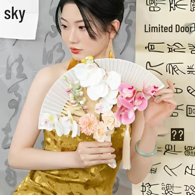 New Chinese Style Bride Folding Fan Bouquet for Engagement or Robe Accessory