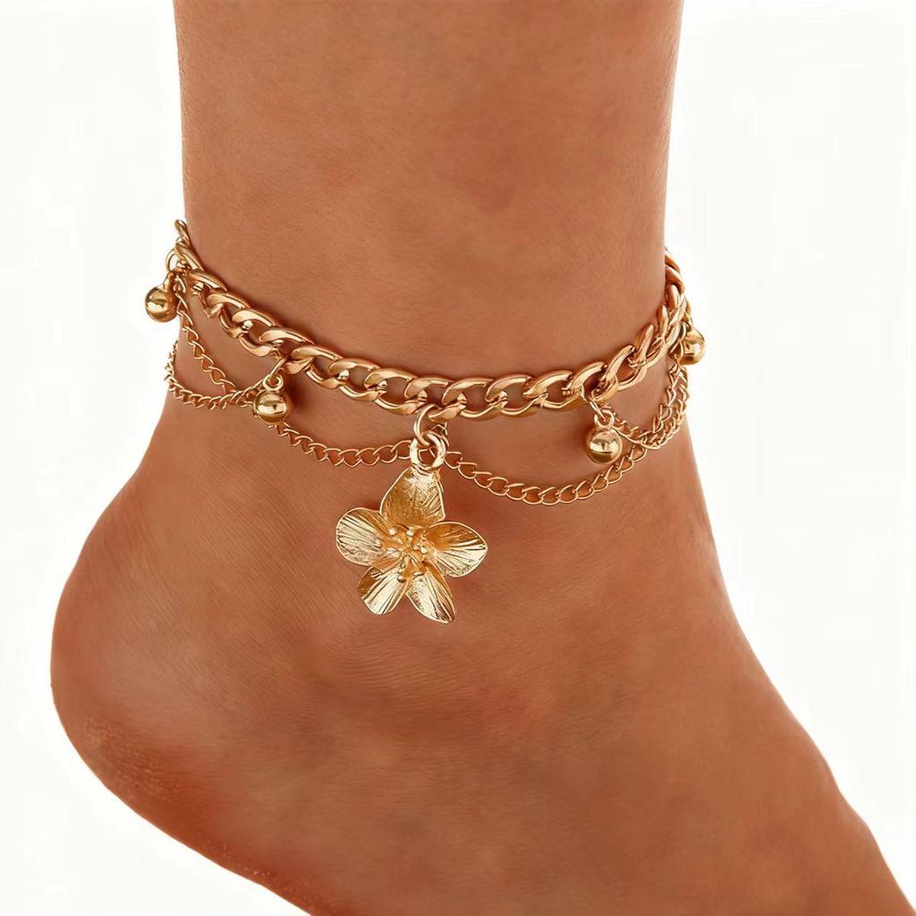 Versatile Women's Flower Anklet: European & American Style with Alloy Pleated Texture Design