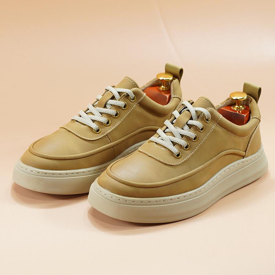 

2025 spring new casual board shoes men s breathable comfortable fashionable versatile men s shoes yellow Korean version of light luxury trendy shoes 44 жёлтый