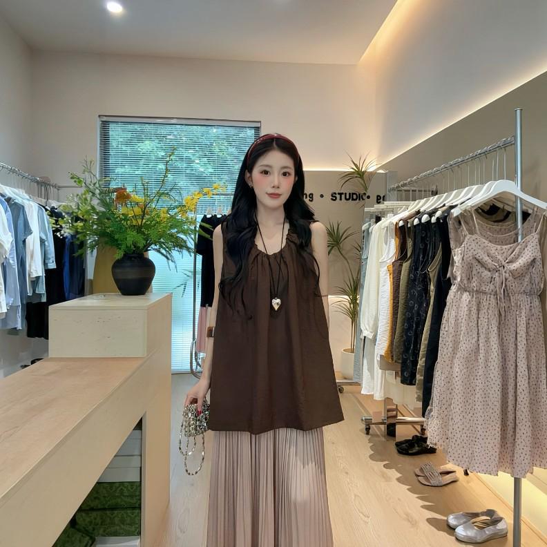 Korean age-reducing design sense sleeveless shirt women's 1116 summer new loose and thin top versatile outside