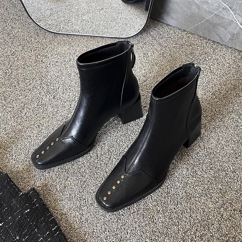 BEIJIANI 5598-10 Rivet Ankle Boots for Women, Chunky High Heels, Square Toe, Back Zipper - Perfect for Autumn & Winter.