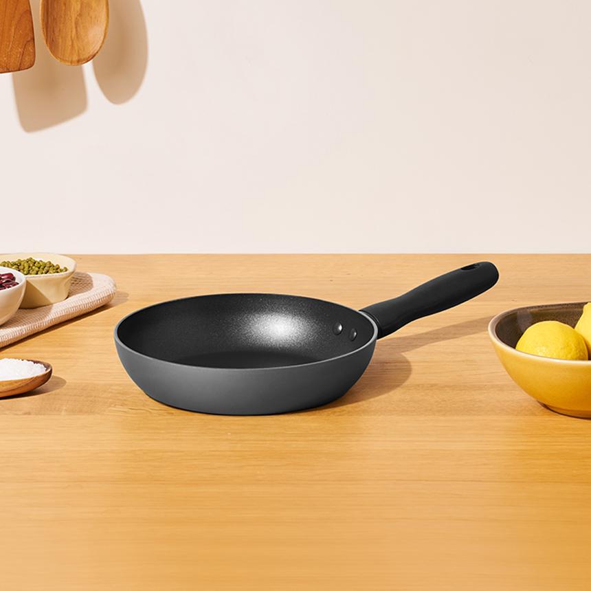 

MEYER BAUHAUS Induction Nonstick Frying Pan (20cm) No PFOA Grey