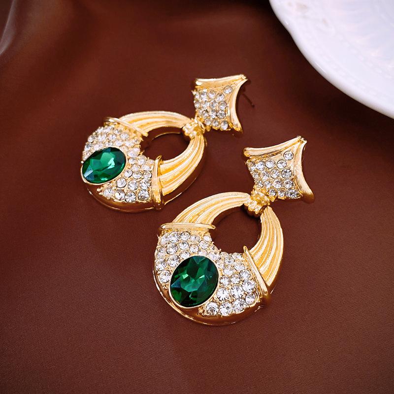 Medieval Vintage Rhombus Flower Earrings Retro Light Luxury High-end Earrings Niche Court Style Earrings
