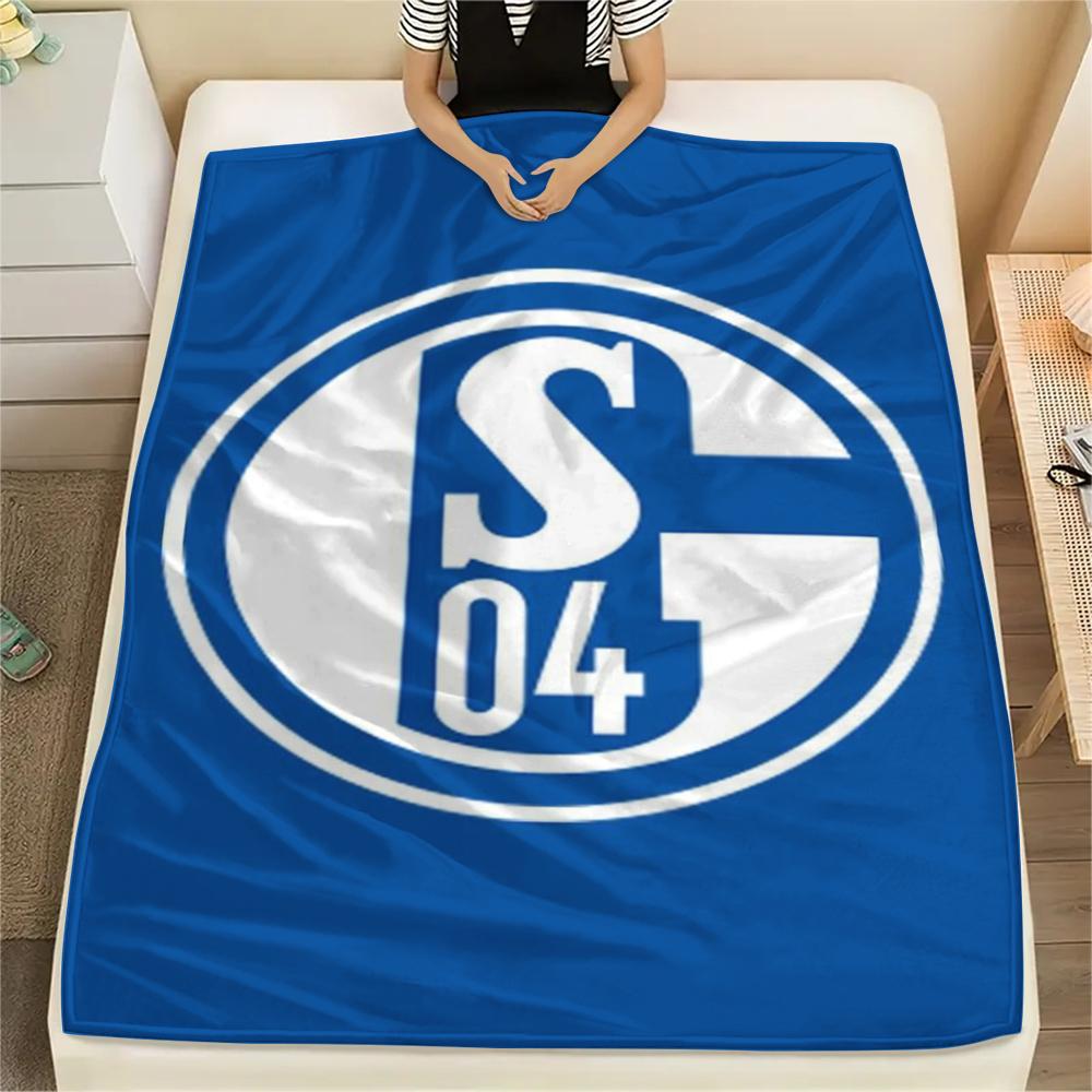 1PC Schalke 04 Print Flannel Blanket, High Quality Comfortable for All Seasons, Home Decor, Warmth and Comfort, Perfect for Christmas Gifts