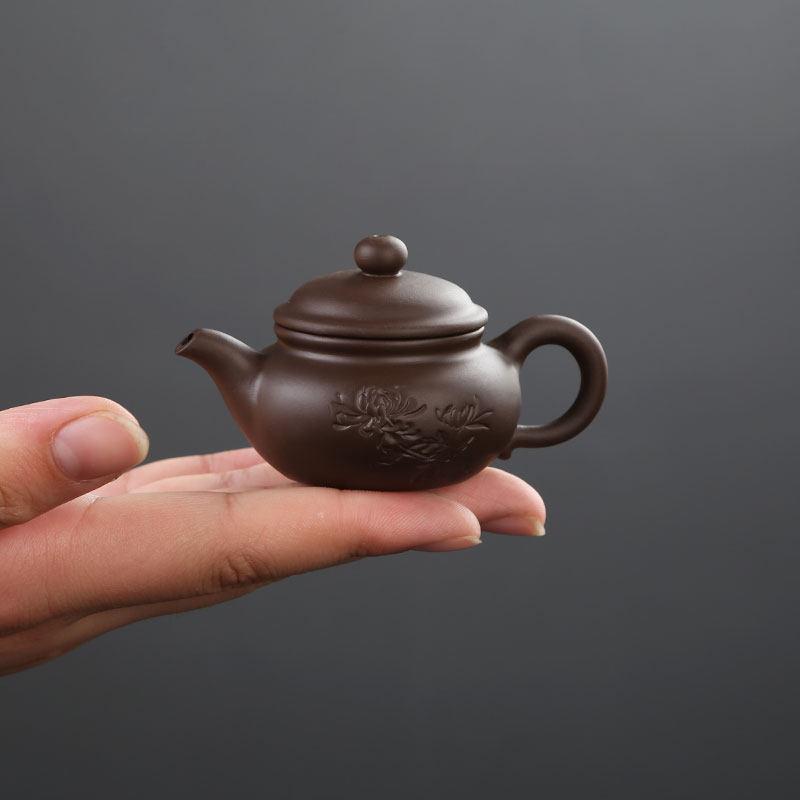 

1pcs Mini Purple Clay Teapot Fingertip Pot Home Desktop Tea Pet Chinese Kung Fu Tea Set Accessories Can Cultivate Tea for Fun